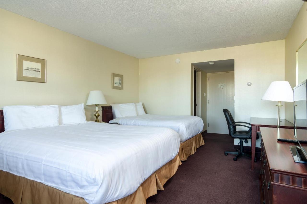 Irving West Hotel Gander Luaran gambar