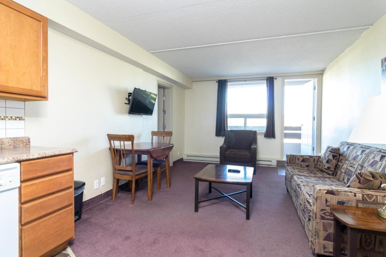 Irving West Hotel Gander Luaran gambar
